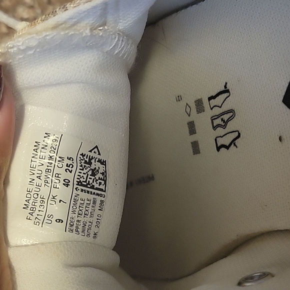 Chuck Taylor Snake skin - Picture 3 of 3